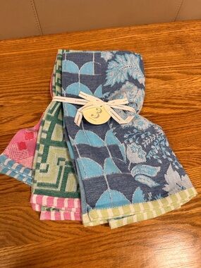 NWT Anthropologie Quinn Dish Towels Set of 3